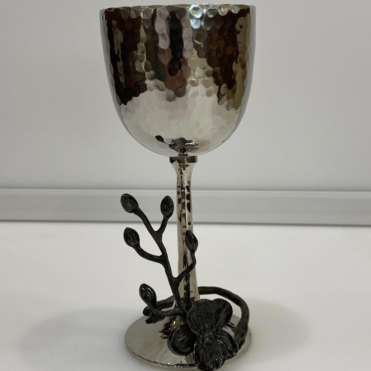 https://robertandgabriel.com/wp-content/uploads/2020/06/Michael-Aram-Black-Orchid-Celebration-Cup.jpg